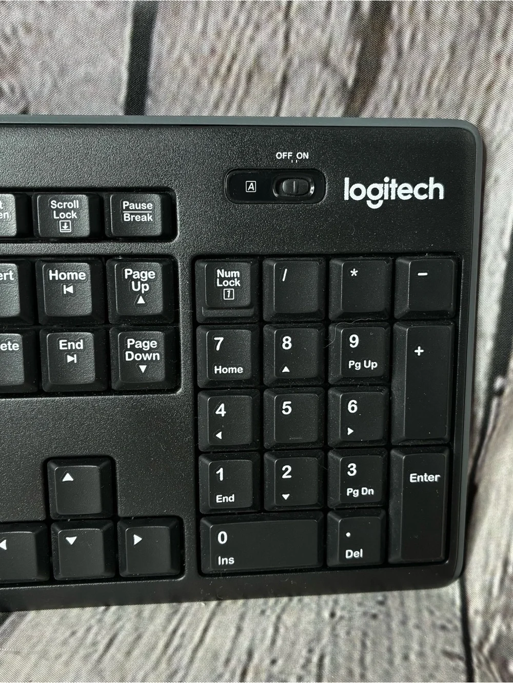 Logitech K270 Wireless Computer Keyboard Black EUC Work Office Accessories